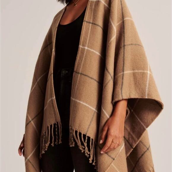 Abercrombie & Fitch Women’s Tan plaid fringe shawl knit cardigan Poncho OS - Picture 2 of 6
